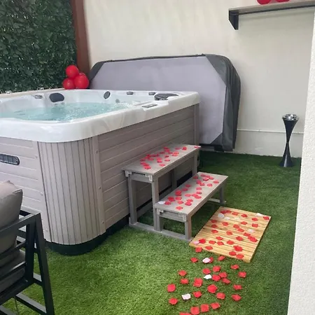 Sinalospa - Cosala Appartemement Sauna Jacuzzi Grande Terrasse A 5 Minutes De Nancy Place Stanislas Champigneulles